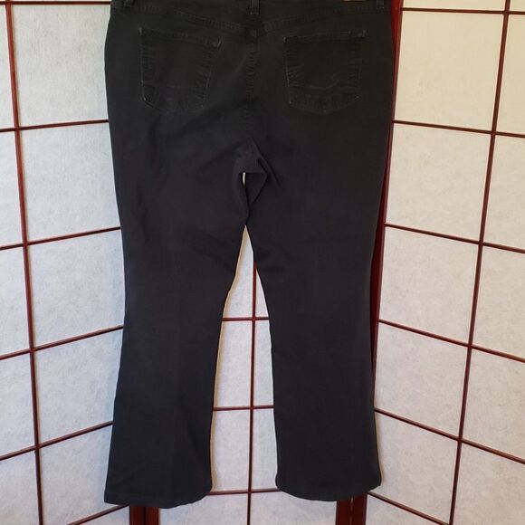 Signature Levi Strauss Black At Waist Boot Cut Jeans - Picture 4 of 10